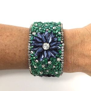 ✨Crystal & Beaded Flower Cuff✨